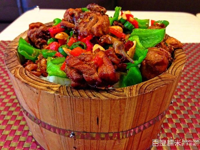 餐飲品牌定位：大街小巷風靡的木桶飯品牌定位是什么樣的